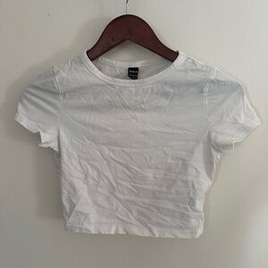 SHEIN Classic White Crop Top